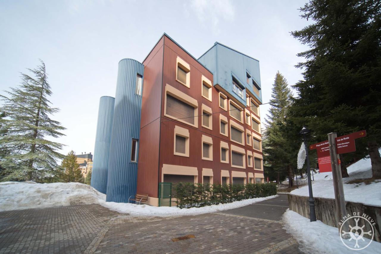 Апартаменты Salana De Alma De Nieve Бакейра-Берет Экстерьер фото